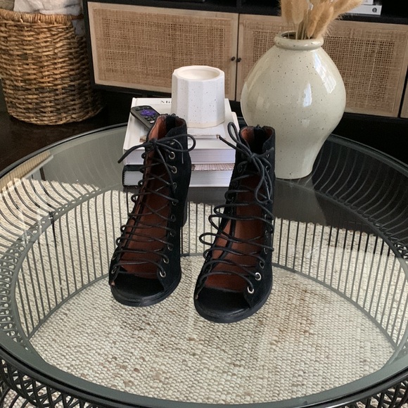 Jeffrey Campbell Cors Black Suede Booties, Size 8.5 - Picture 3 of 9